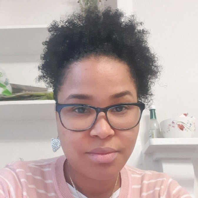 Dr. Lynda Farma-Grant